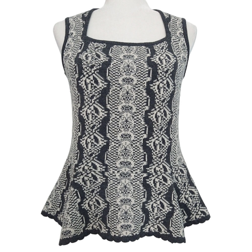 Cabi 887 Wonderful Me Gray White Fitted Knit Sweater Vest Peplum Hem Classic